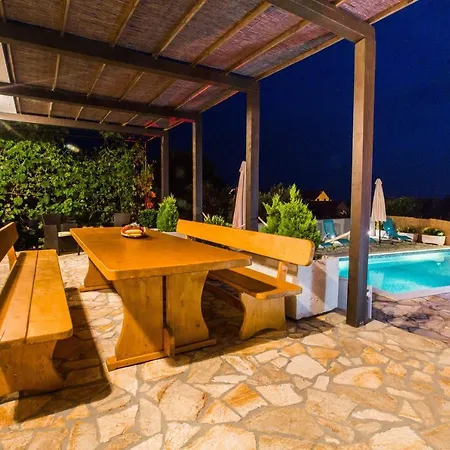 Family Friendly House With A Swimming Pool Dvornica, - 14300